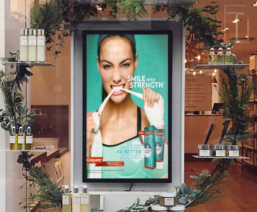 What are the advantages of LCD advertising display?
